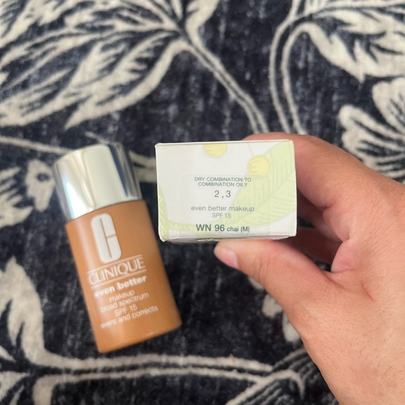 Clinique Even Better‎ SPF15 Makeup Cream Foundation WN 96 Chai 30ml NEW - Picture 4 of 4